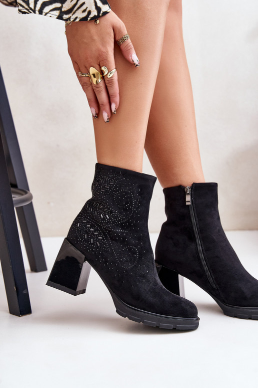 voodriga Pealiste poolsaapad Kaunistusega D&A MR880-130 msuud voodriga Pealiste poolsaapad Kaunistusega D&A MR880-130 msuud