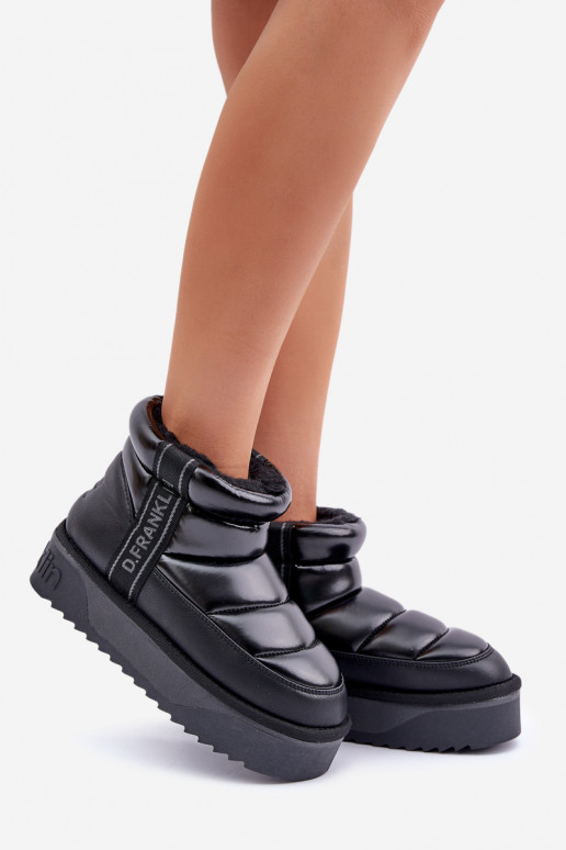 Sellel ondal nööpidega lumesaapad Paksu talla peal D.Franklin DFSH371011 msuud Sellel ondal nööpidega lumesaapad Paksu talla peal D.Franklin DFSH371011 msuud