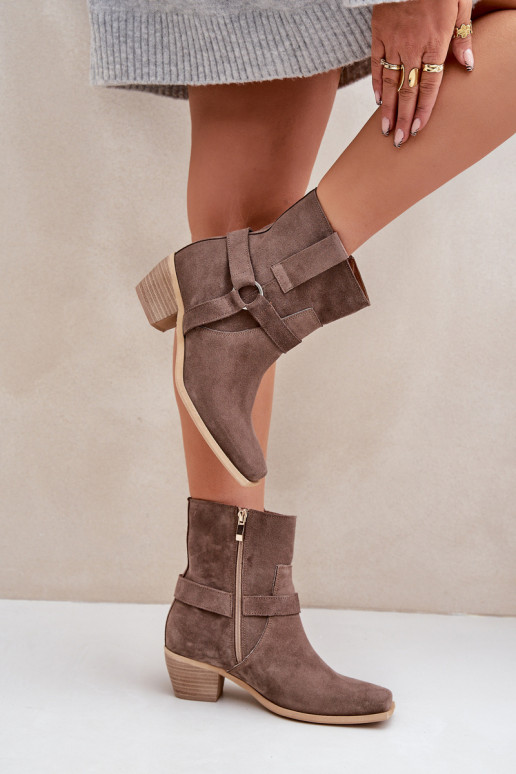 Pealiste poolsaapadPealturalnego seemisnakhsedu kõrge jämeda kontsaga Zazoo 3444/2 pruunid värvi