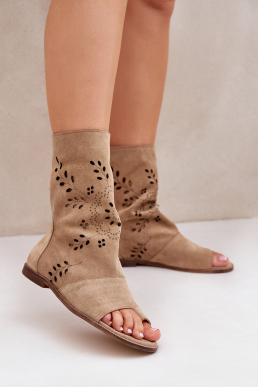 Zazoo 3437 Pealiste omad Seemisnahast kingad madala säärega Lossi juurde beeži värvi Zazoo 3437 Pealiste omad Seemisnahast kingad madala säärega Lossi juurde beeži värvi