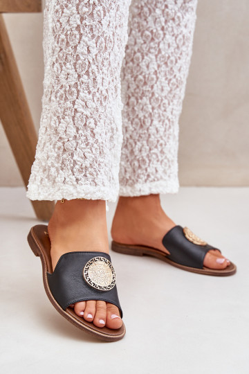 Plätud naturaalsest nahast kaunistustega laiade nööridega Zazoo 3047/O msuud 2