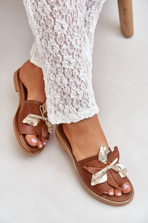 Sussid kaunistustega Pealturaalsest nahast Zazoo 3574/Z pruunid värvi Sussid kaunistustega Pealturaalsest nahast Zazoo 3574/Z pruunid värvi