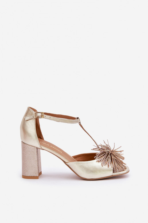sandaalid Pealhk kõrge jämeda kontsaga kaunistustega Laura Messi 2758 Kuldset värvi sandaalid Pealhk kõrge jämeda kontsaga kaunistustega Laura Messi 2758 Kuldset värvi