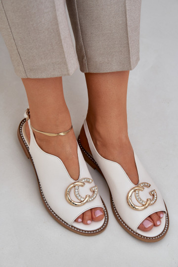 Pealistesandaalid laiade nööridega kaunistustega Laura Messi 2865 Elevandiluu värvi