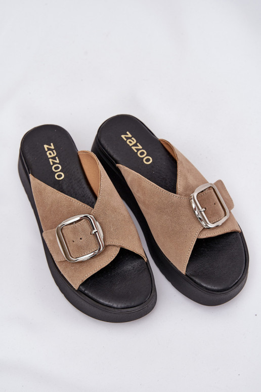 naiste seemisnahksed sussid neetide ja pandlaga platvormiga Zazoo 3019 beeži värvi naiste seemisnahksed sussid neetide ja pandlaga platvormiga Zazoo 3019 beeži värvi