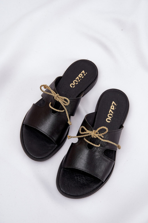 Plätud naturaalsest nahast Pealiste omad laiade nööridega Zazoo 3022 msuud Plätud naturaalsest nahast Pealiste omad laiade nööridega Zazoo 3022 msuud