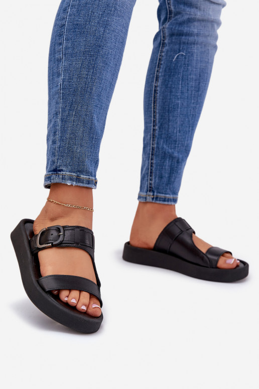 Plätud naturaalsest nahast Pealiste omad platvormiga Zazoo 3024 msuud Plätud naturaalsest nahast Pealiste omad platvormiga Zazoo 3024 msuud