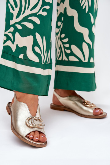 Pealistesandaalid laiade nööridega kaunistustega Laura Messi 2865 Kuldset värvi