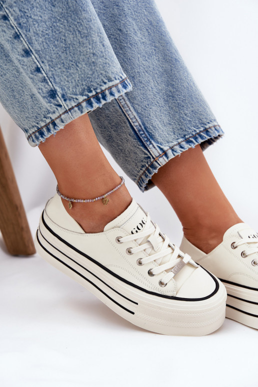 Pealhk naiste saapad platvormiga GOE RR2N4106 valget värvi Pealhk naiste saapad platvormiga GOE RR2N4106 valget värvi