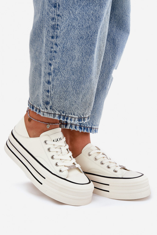 Pealhk naiste saapad platvormiga GOE RR2N4106 valget värvi Pealhk naiste saapad platvormiga GOE RR2N4106 valget värvi