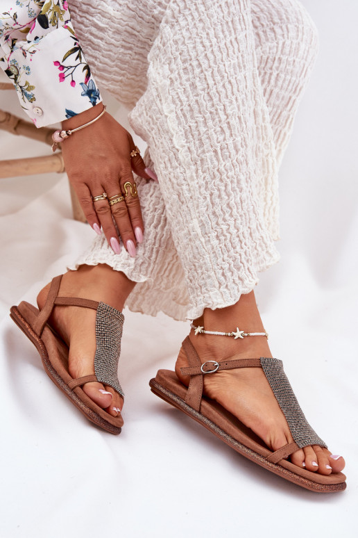 sileda tallaga Elegantsed Pealistesandaalid kristallidega Artiker 56C1365 pruunid värvi sileda tallaga Elegantsed Pealistesandaalid kristallidega Artiker 56C1365 pruunid värvi