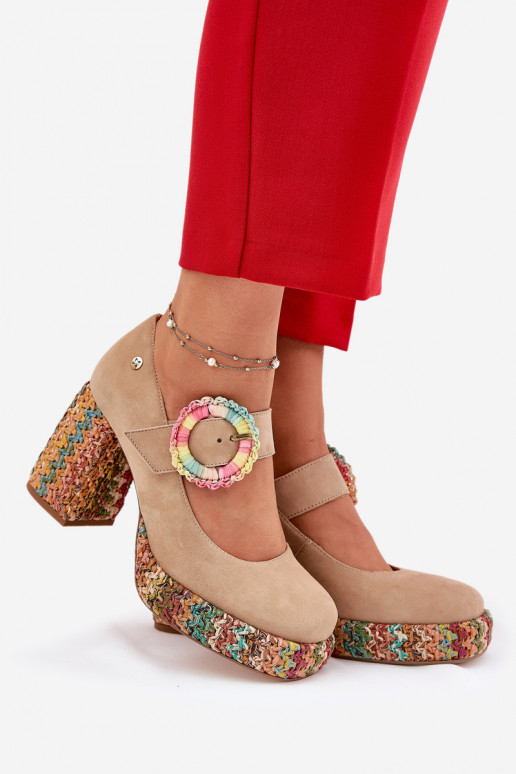 Kingad Koos punutisega kõrge jämeda kontsaga Ja platvorm Sellel onciejka 06839-04 beeži värvi Kingad Koos punutisega kõrge jämeda kontsaga Ja platvorm Sellel onciejka 06839-04 beeži värvi