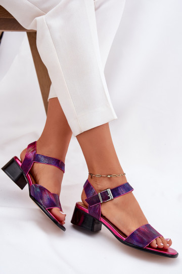 Pealistesandaalid Pealiste omad kõrge jämeda kontsaga Sellel onciejka N6802-15 tumeroosad värvi