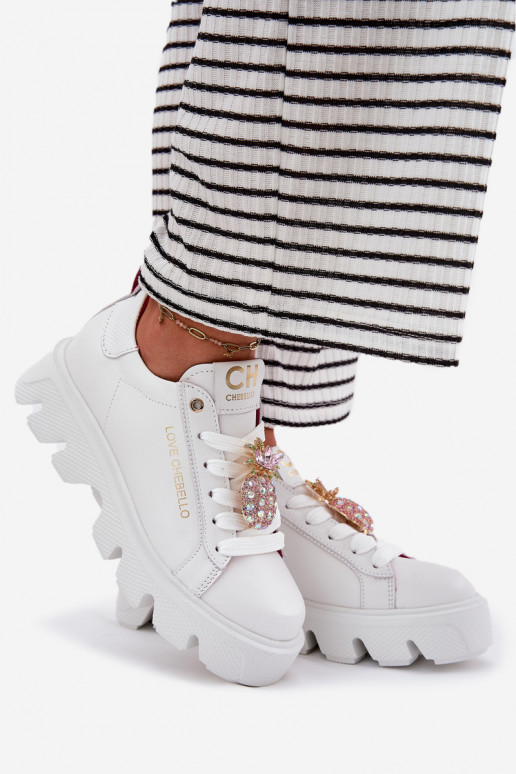 Pealhk Sneakers tüüpi jalanõud kaunistustega Broszką Ananas CheBello 4651 valget värvi Pealhk Sneakers tüüpi jalanõud kaunistustega Broszką Ananas CheBello 4651 valget värvi