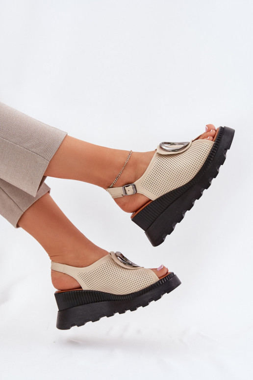 Pealistesandaalid Pealiste omad Kiilu peal kaunistustega Artiker 56C0111 beeži värvi Pealistesandaalid Pealiste omad Kiilu peal kaunistustega Artiker 56C0111 beeži värvi