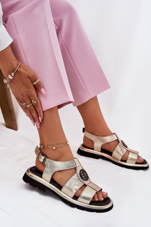 Pealistesandaalid Pealiste omad Laque Koos Ornate Detalem Artiker 56C0689 Kuldset värvi Pealistesandaalid Pealiste omad Laque Koos Ornate Detalem Artiker 56C0689 Kuldset värvi