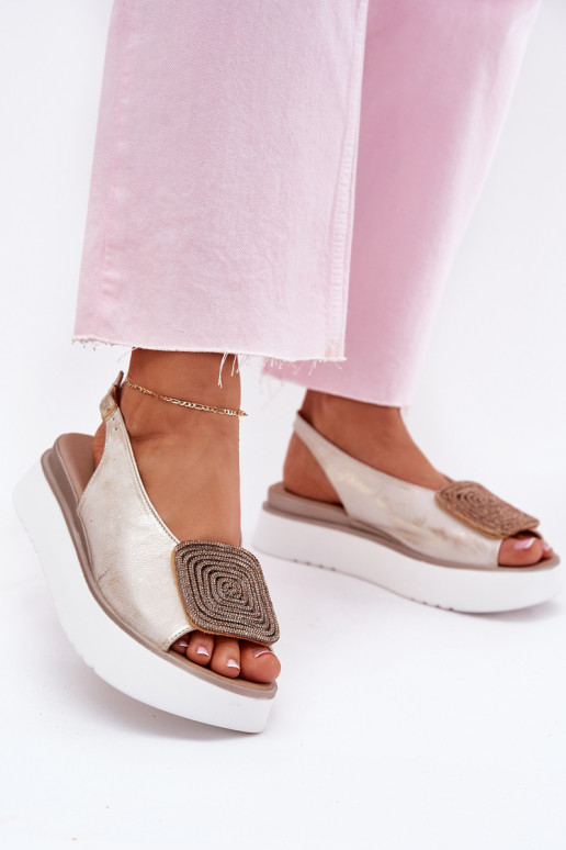 Zazoo 1786 Pealistesandaalid Pealiste omad platvormiga kaunistustega Kuldset värvi Przecierany Zazoo 1786 Pealistesandaalid Pealiste omad platvormiga kaunistustega Kuldset värvi Przecierany