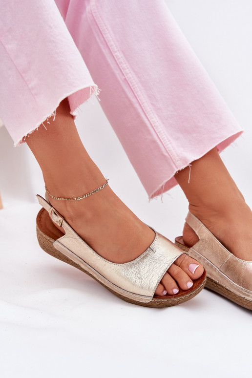 Pealistesandaalid Pealiste omad Kiilu peal Sellel onciejka L7069 -25 Kuldset värvi Pealistesandaalid Pealiste omad Kiilu peal Sellel onciejka L7069 -25 Kuldset värvi