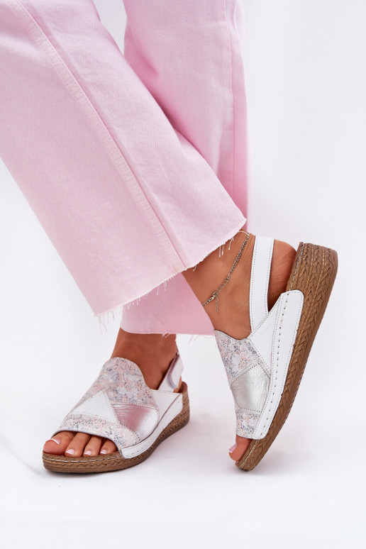 Pealistesandaalid Pealiste omad Kiilu peal Koos punutisega Sellel onciejka L7067-11 valget värvi Pealistesandaalid Pealiste omad Kiilu peal Koos punutisega Sellel onciejka L7067-11 valget värvi