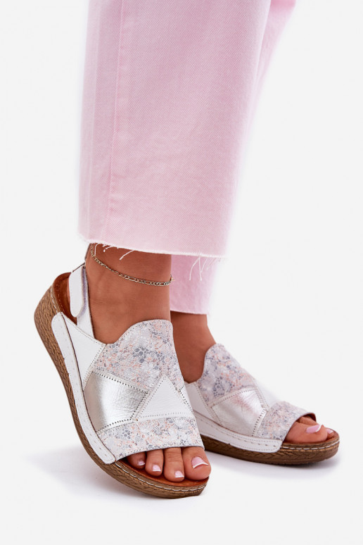 Pealistesandaalid Pealiste omad Kiilu peal Koos punutisega Sellel onciejka L7067-11 valget värvi Pealistesandaalid Pealiste omad Kiilu peal Koos punutisega Sellel onciejka L7067-11 valget värvi