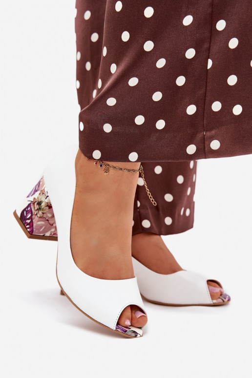 Pealhk Kingad dekoreeritud kontsaga Lesisseski Shoes 2608/K valget värvi Pealhk Kingad dekoreeritud kontsaga Lesisseski Shoes 2608/K valget värvi