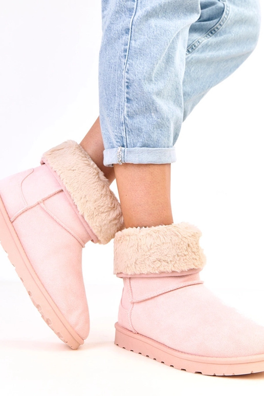 Roosad talvejalanõud karvadega...