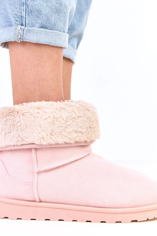 Roosad talvejalanõud karvadega...