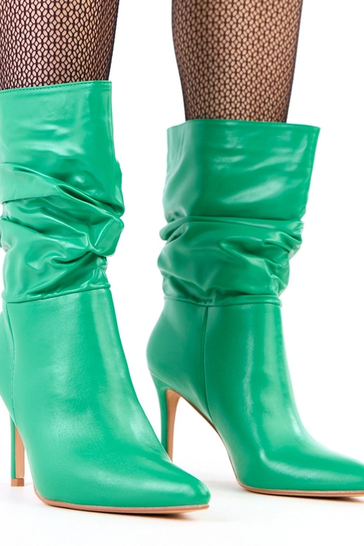 Rohelised saapad kõrge kontsaga...