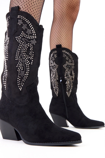 Mustad kauboisaapad... 2