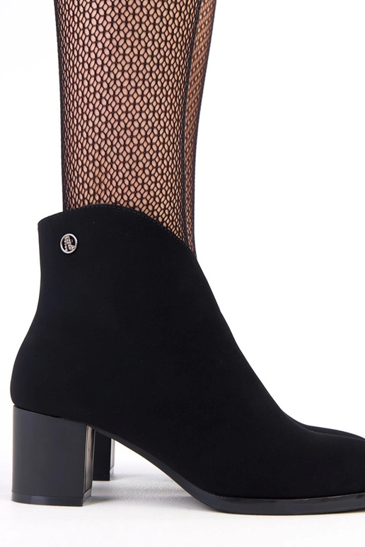 Mustad saapad peene ökoloogilise...