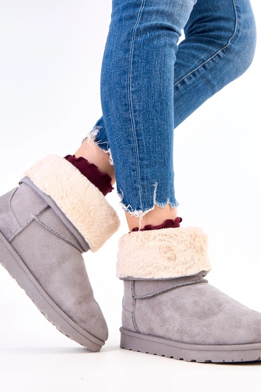 Hallid talvejalatsid karvaga...