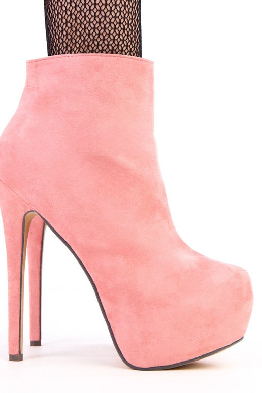 Roosa sametist saabas platvormiga ja...