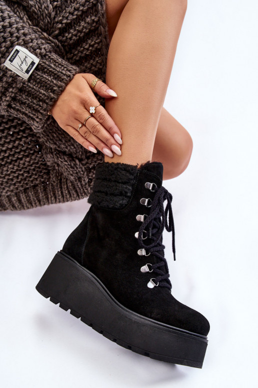 Pealiste omad Seemisnahast kingad Kiilu peal msuud Lemar Meniko