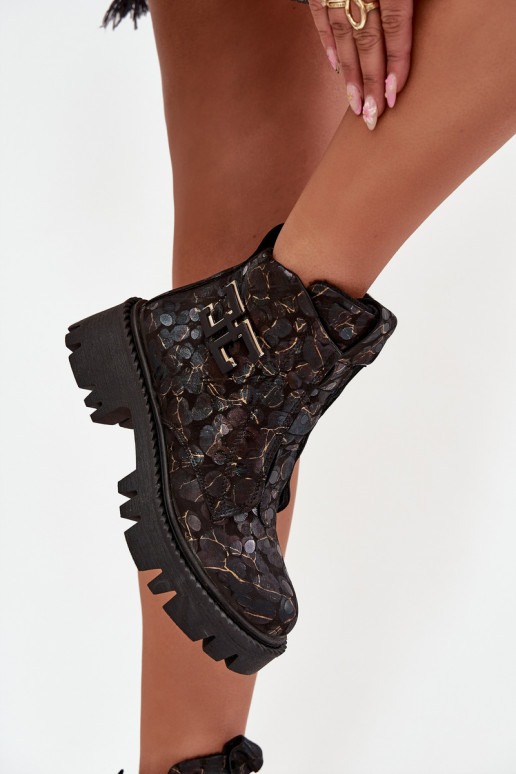 Pealhk Pealiste poolsaapad kaunistustega voodriga Artiker 57C2084 Must-Kuldset värvi