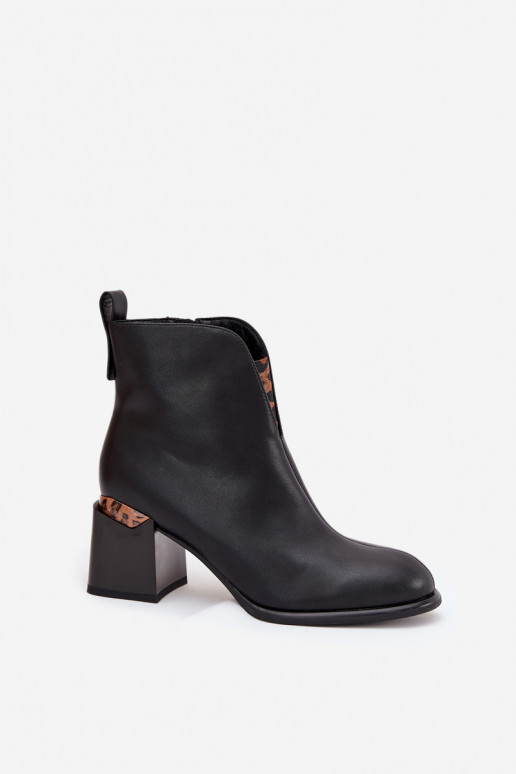 Nahkased naiste saapad, Vinceza 66811, must värv Nahkased naiste saapad, Vinceza 66811, must värv