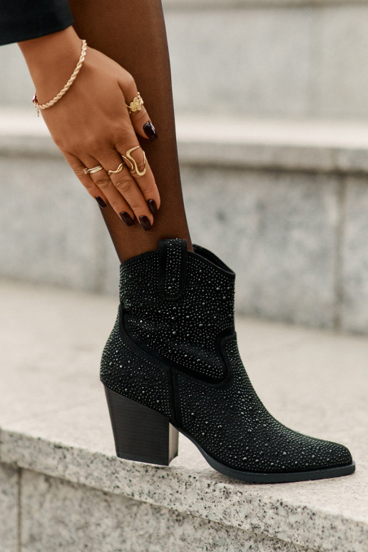 Kaunistustega kauboistiilis saapad kõrge jämeda kontsagaNoskami Terava ninaga jalatsid S.Barski HY42-121 msuud