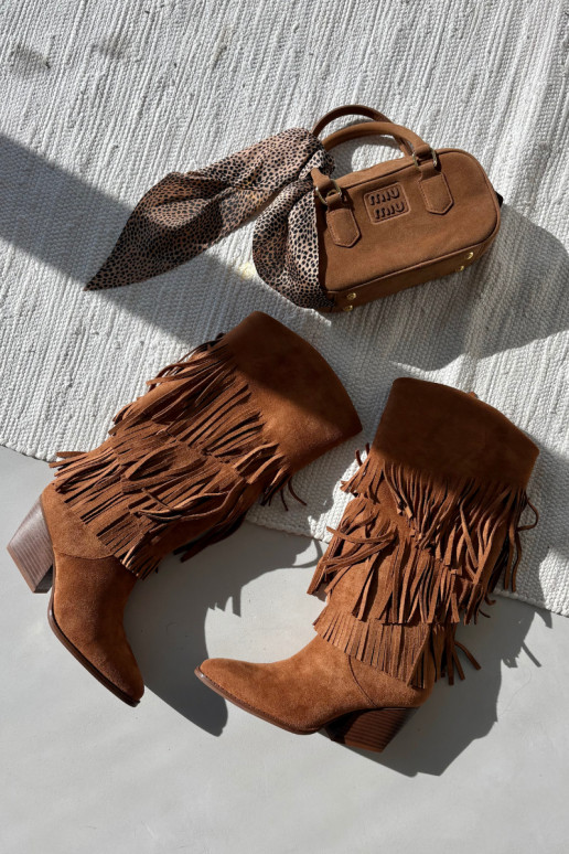 Brivina soojendatud pikad kauboisaapad kutidega pruuni värvi Brivina soojendatud pikad kauboisaapad kutidega pruuni värvi