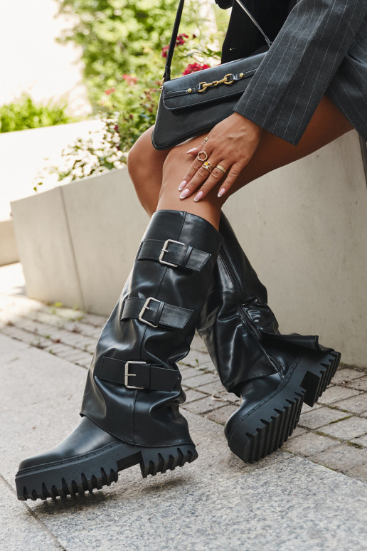 Soojendusega naiste kõrged saapad hõbedaste kinnitustega musta värvi "Isavine"