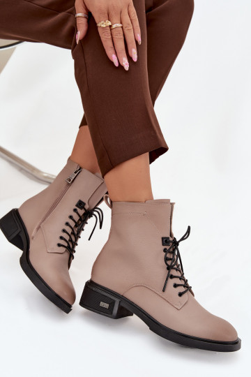 Pealiste poolsaapadPealturalnej Skóry Sellel ondala kontsaga voodriga Vinceza 39955 beeži värvi