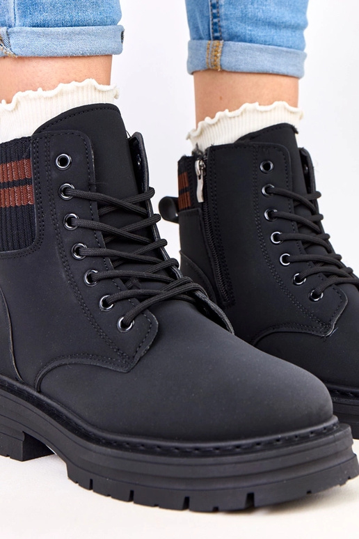 Mustad soojad traperid...