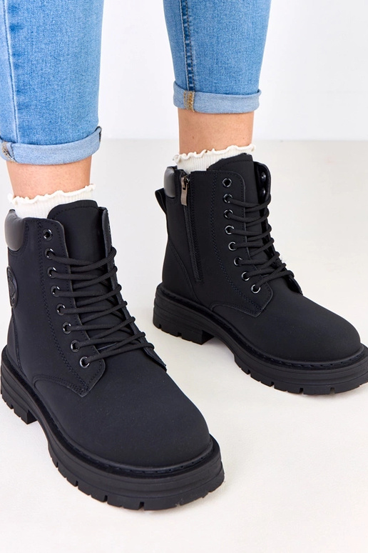 Mustad soojad traperid...