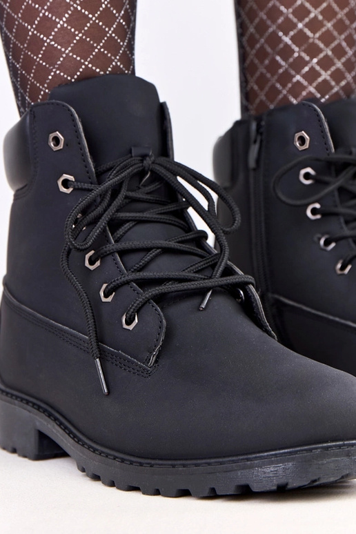 Mustad naiste soojad traperid...