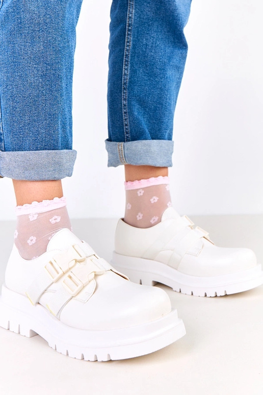 Valged naiste poolsaapad platvormiga...