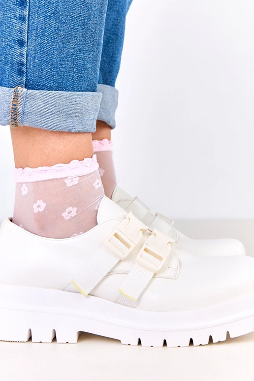 Valged naiste poolsaapad platvormiga...