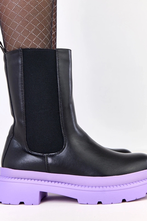 Mustad saapad violetse tallaga Fortley