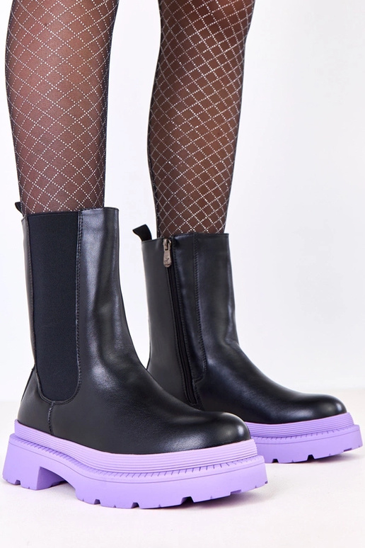 Mustad saapad violetse tallaga Fortley