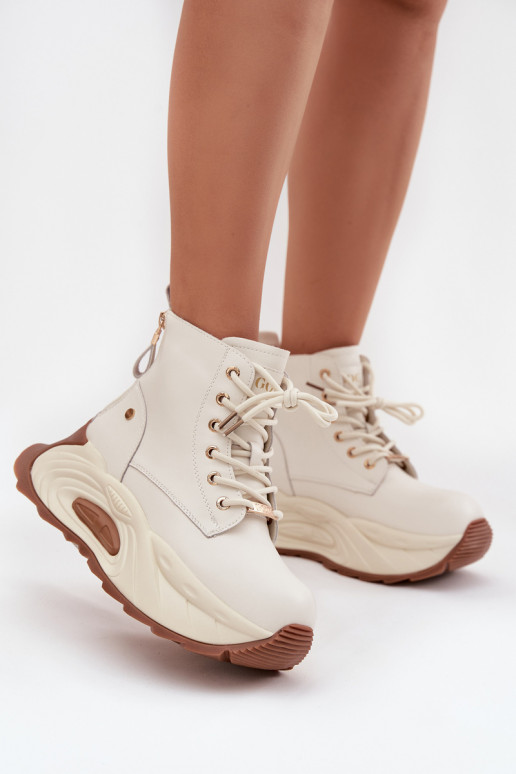 Pealhk voodriga Pealiste poolsaapad platvormiga GOE SS2N4300 Elevandiluu värvi