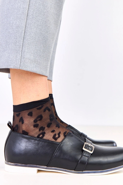 Mustad naiste poolsaapad nahast...