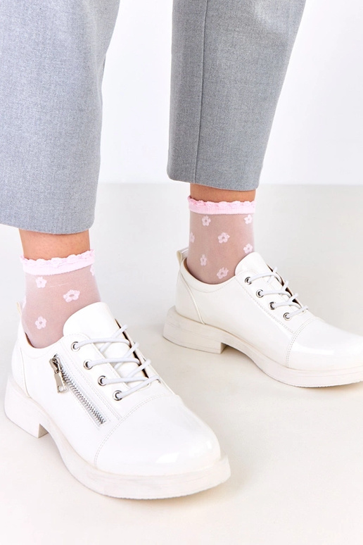 Valged läikivad naiste poolsaapad,...