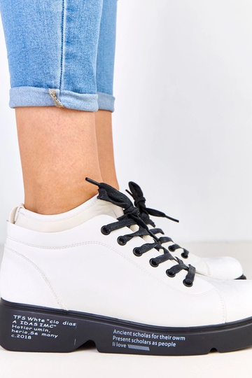 Balti poolsaapad mustriga...